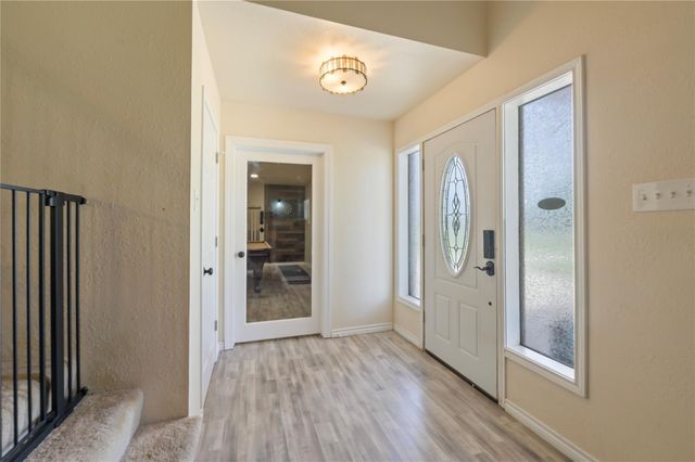 1925 Avenue L, Santa Fe, TX 77510