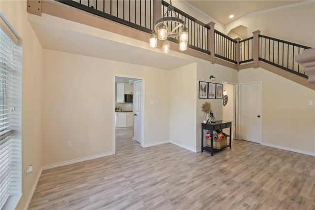 1925 Avenue L, Santa Fe, TX 77510