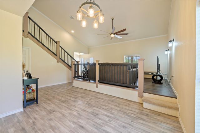 1925 Avenue L, Santa Fe, TX 77510