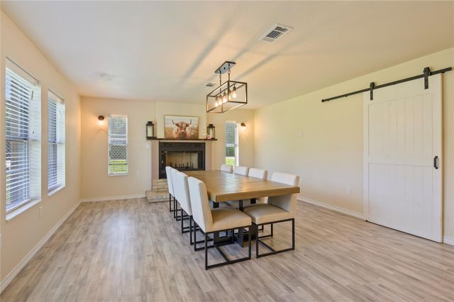 1925 Avenue L, Santa Fe, TX 77510