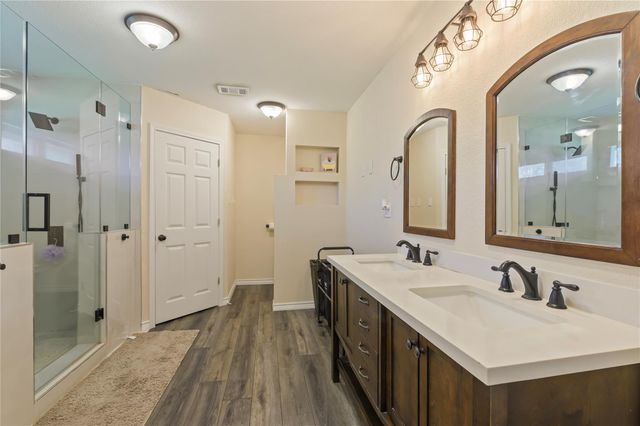 1925 Avenue L, Santa Fe, TX 77510
