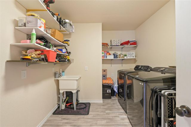 1925 Avenue L, Santa Fe, TX 77510