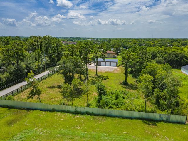 1925 Avenue L, Santa Fe, TX 77510