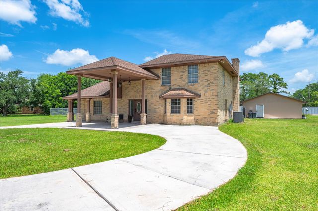 1925 Avenue L, Santa Fe, TX 77510