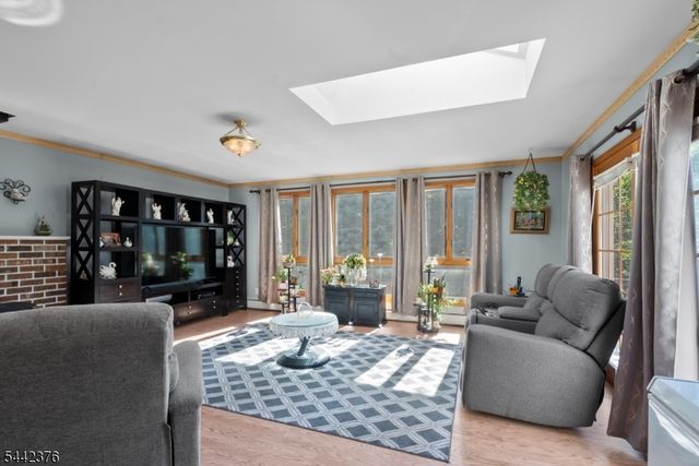 54 Navajo Trl, West Milford Twp., NJ 07480