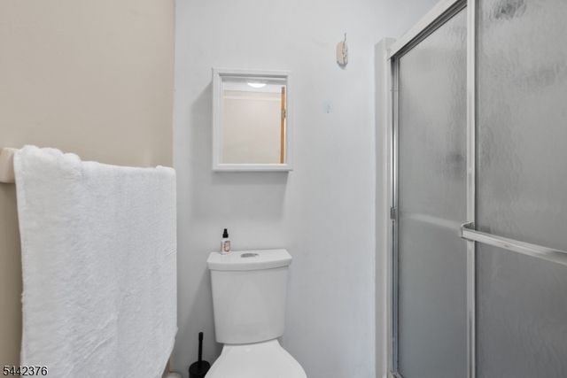 54 Navajo Trl, West Milford Twp., NJ 07480