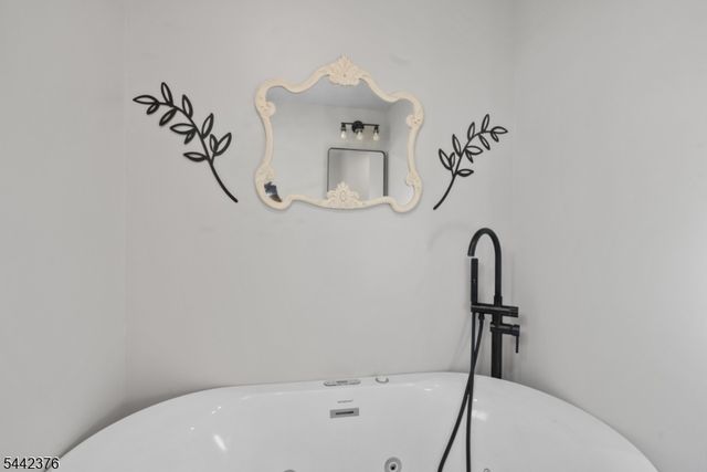 54 Navajo Trl, West Milford Twp., NJ 07480