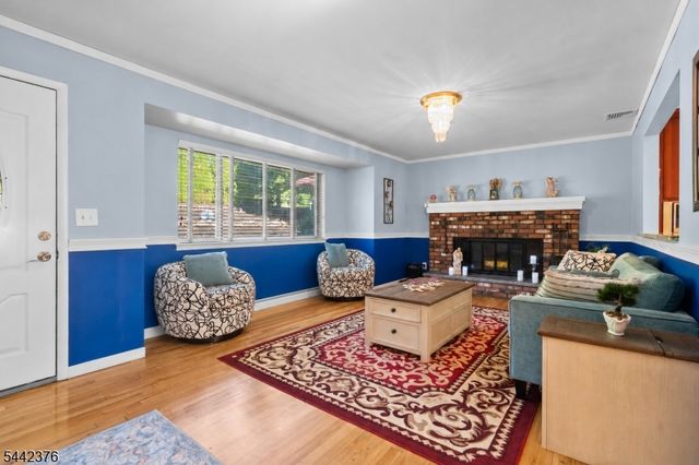54 Navajo Trl, West Milford Twp., NJ 07480