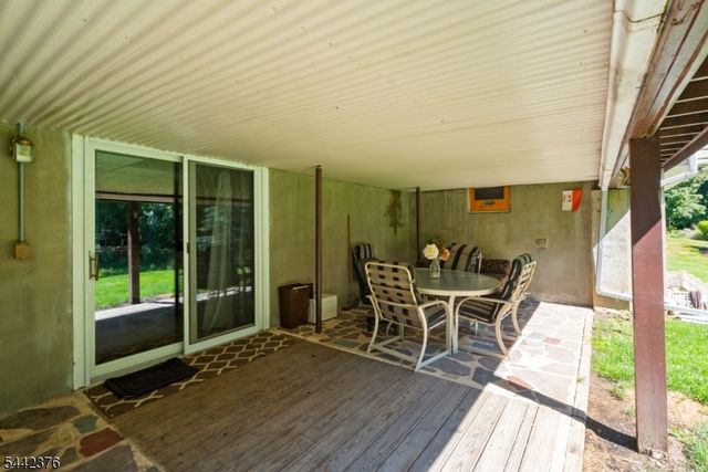 54 Navajo Trl, West Milford Twp., NJ 07480