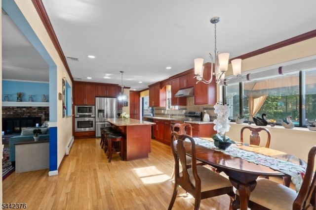 54 Navajo Trl, West Milford Twp., NJ 07480