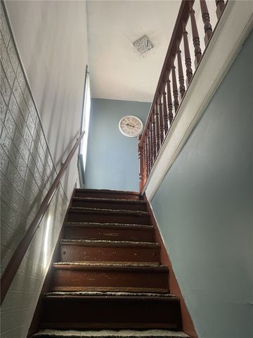 629 Forrest St, New Castle, PA 16101