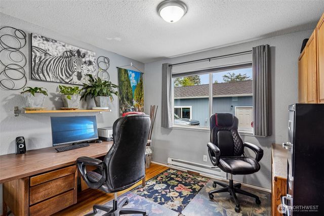 16625 190th AVE SE, Renton, WA 98058