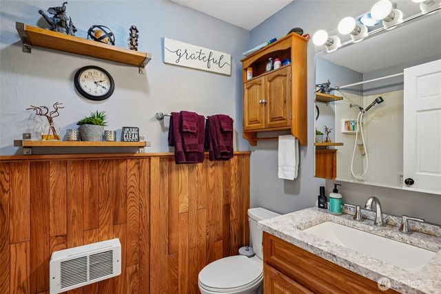 16625 190th AVE SE, Renton, WA 98058