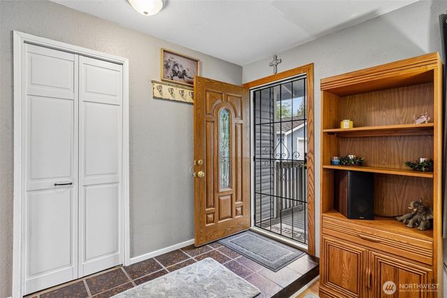 16625 190th AVE SE, Renton, WA 98058