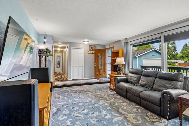 16625 190th AVE SE, Renton, WA 98058