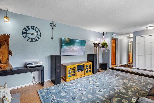 16625 190th AVE SE, Renton, WA 98058