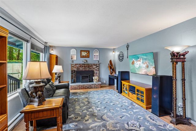16625 190th AVE SE, Renton, WA 98058