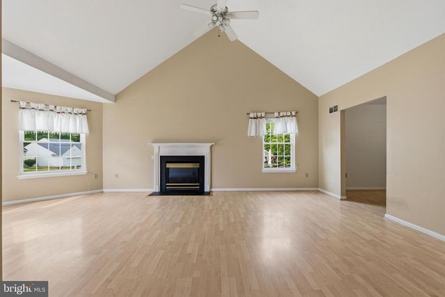 279 E FLAGSTONE DR, Newark, DE 19702
