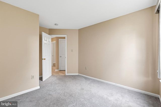 279 E FLAGSTONE DR, Newark, DE 19702