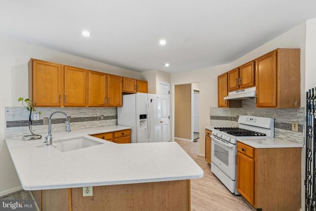 279 E FLAGSTONE DR, Newark, DE 19702