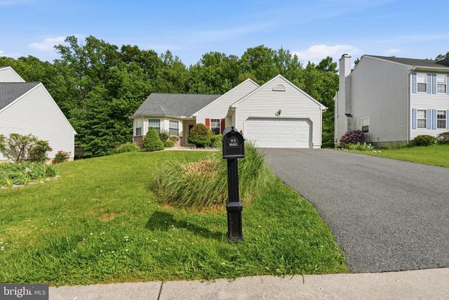 279 E FLAGSTONE DR, Newark, DE 19702