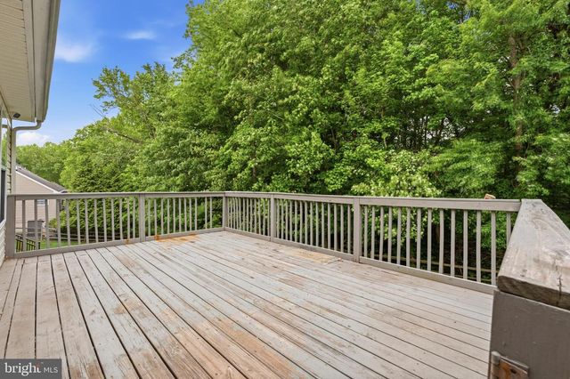 279 E FLAGSTONE DR, Newark, DE 19702