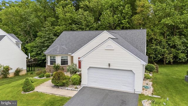 279 E FLAGSTONE DR, Newark, DE 19702
