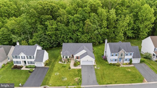 279 E FLAGSTONE DR, Newark, DE 19702