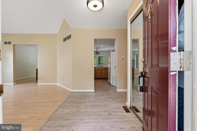 279 E FLAGSTONE DR, Newark, DE 19702