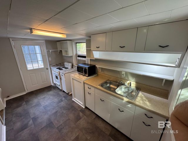 100 E 5th Street, Bay Minette, AL 36507