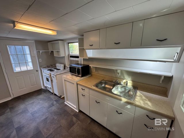 100 E 5th Street, Bay Minette, AL 36507