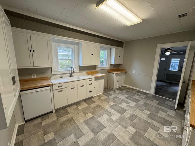 100 E 5th Street, Bay Minette, AL 36507