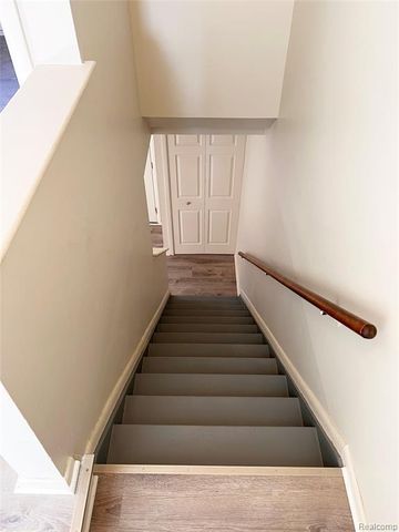 25681 Salem 85, Roseville, MI 48066