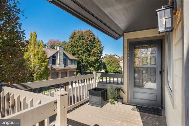 1605 AUGUSTA CIR, Mt Laurel, NJ 08054