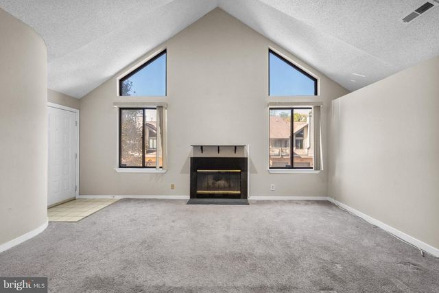 1605 AUGUSTA CIR, Mt Laurel, NJ 08054
