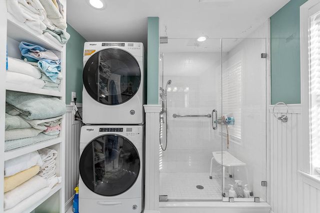 21 Spinning Brook Road, South Yarmouth, MA 02664