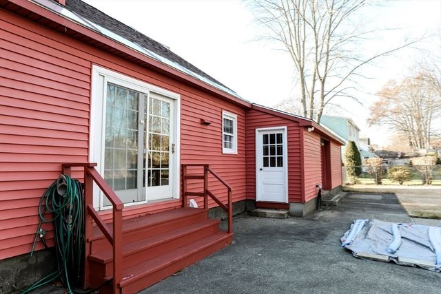 89 Montague Street, Montague, MA 01376