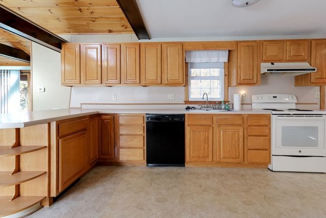 89 Montague Street, Montague, MA 01376