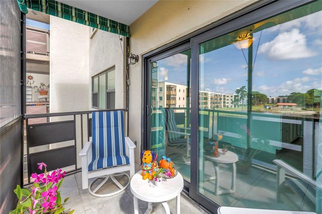 6190 80TH STREET N 304, St Petersburg, FL 33709