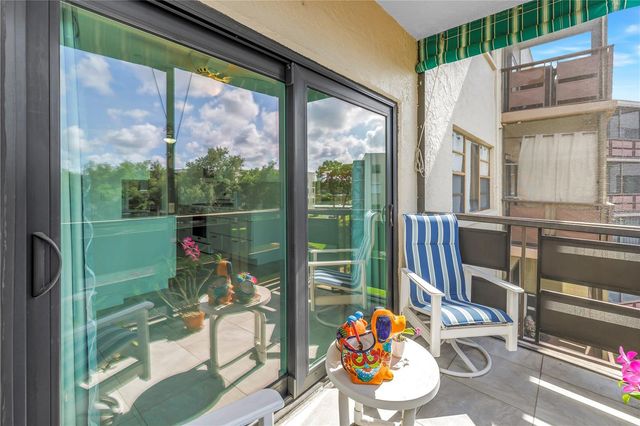 6190 80TH STREET N 304, St Petersburg, FL 33709