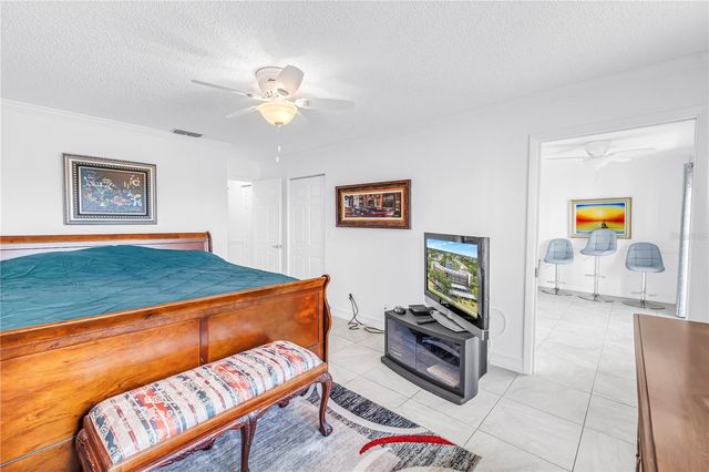 6190 80TH STREET N 304, St Petersburg, FL 33709
