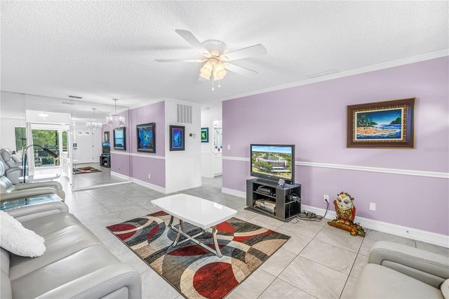 6190 80TH STREET N 304, St Petersburg, FL 33709
