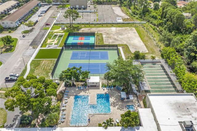 6190 80TH STREET N 304, St Petersburg, FL 33709