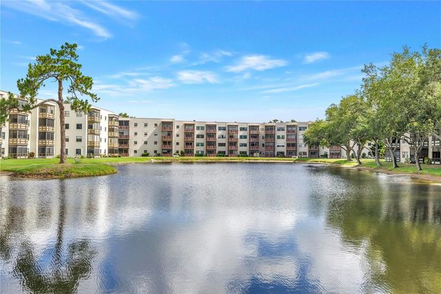 6190 80TH STREET N 304, St Petersburg, FL 33709