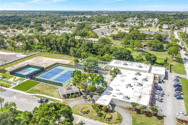 6190 80TH STREET N 304, St Petersburg, FL 33709
