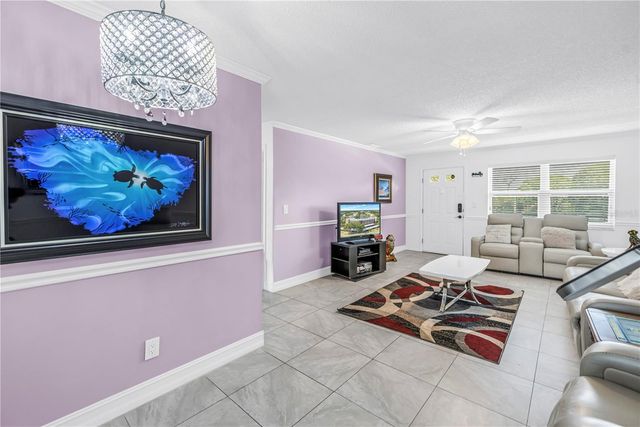 6190 80TH STREET N 304, St Petersburg, FL 33709