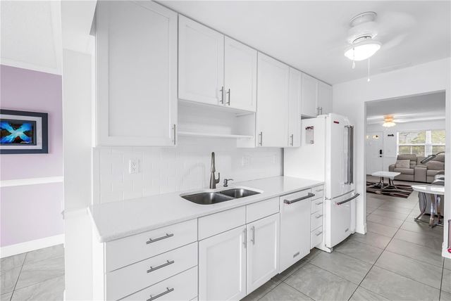 6190 80TH STREET N 304, St Petersburg, FL 33709