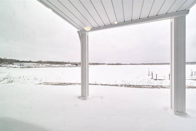 201 Joslin Cove Drive, Manistee, MI 49660