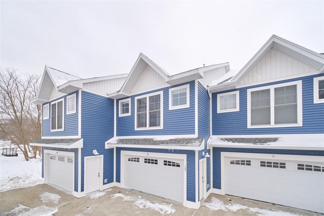 201 Joslin Cove Drive, Manistee, MI 49660