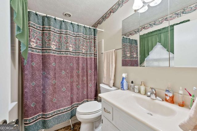 6633 Cameron Road, Morrow, GA 30260